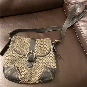 Authentic Signature Coach Shoulder bag